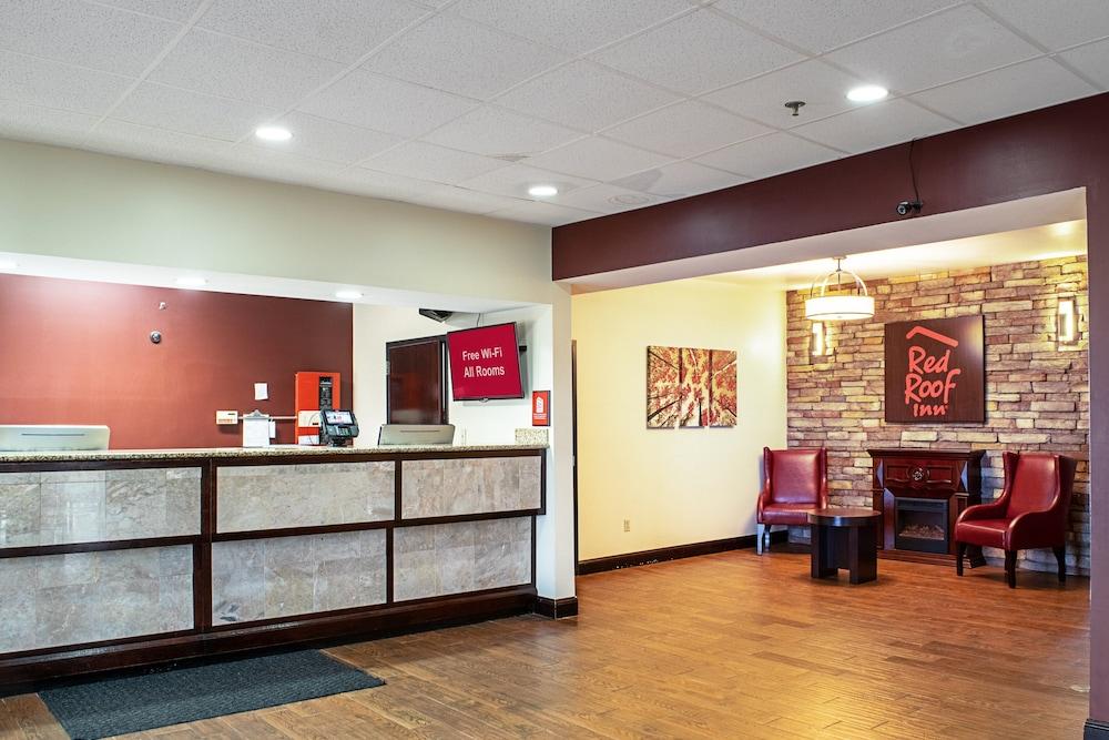 Red Roof Inn & Suites Middletown - Franklin photo 2
