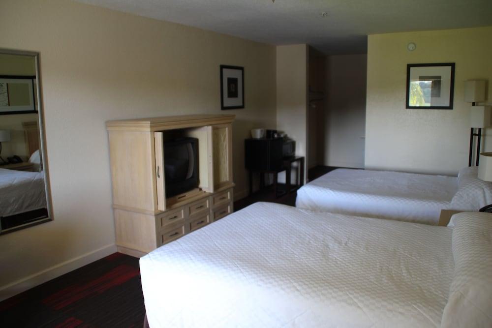 Crystal Cove Hotel photo 33