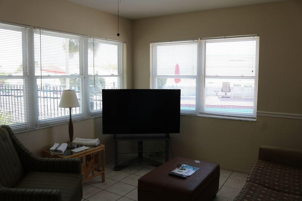 Miramar Beach Resort photo 25