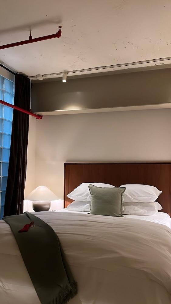 Cherry Warehouse Hotel photo 10