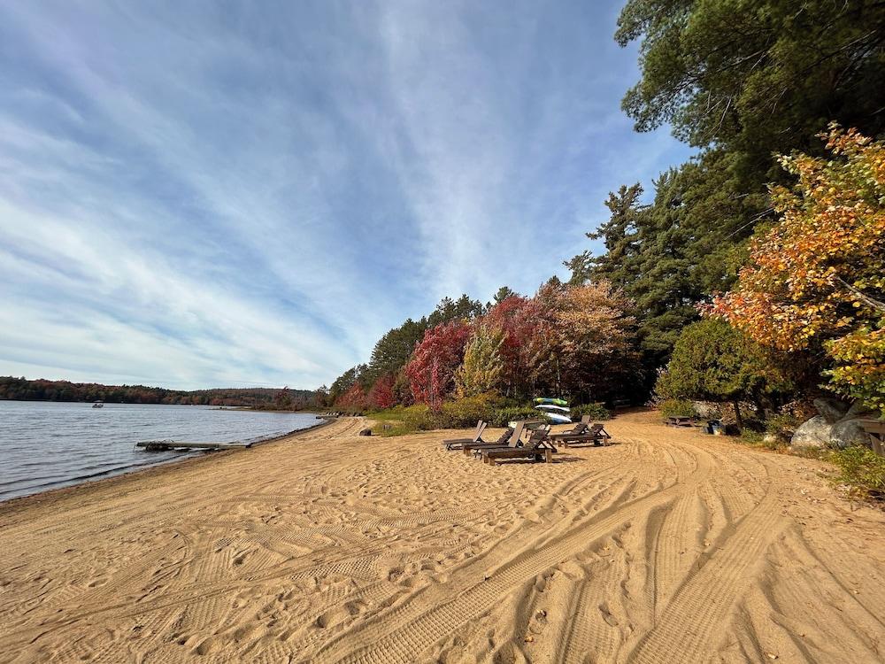 Paddler's Rest Lakeside Cabins and Hotel photo 74