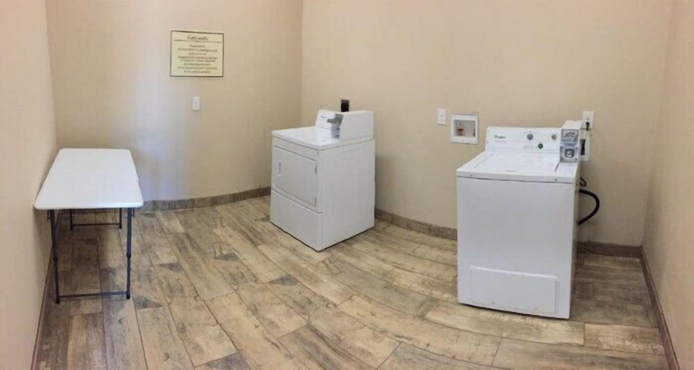 Residency Suites - Cotulla photo 17