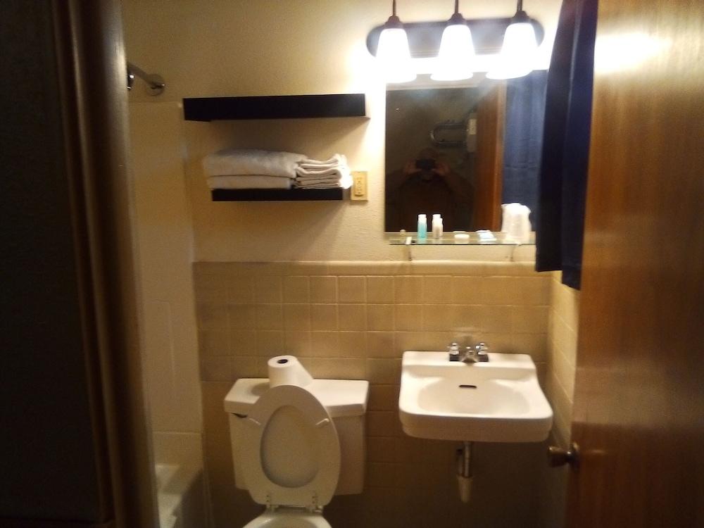 Two Rivers Inn West photo 31