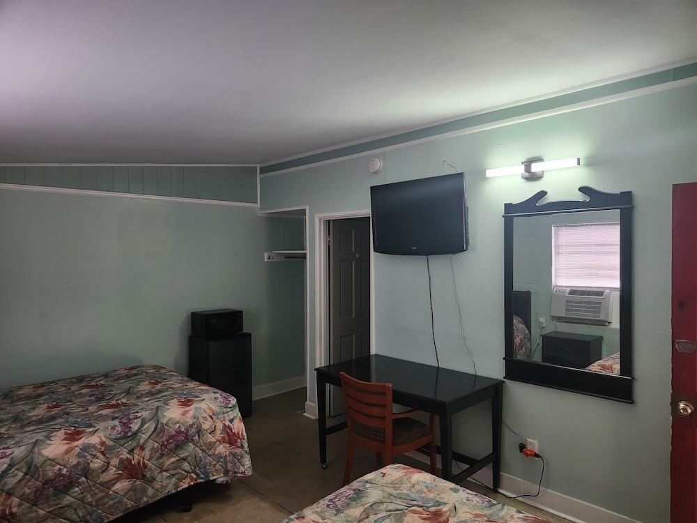 Bama Motel Mobile I-65 & US-90 photo 38
