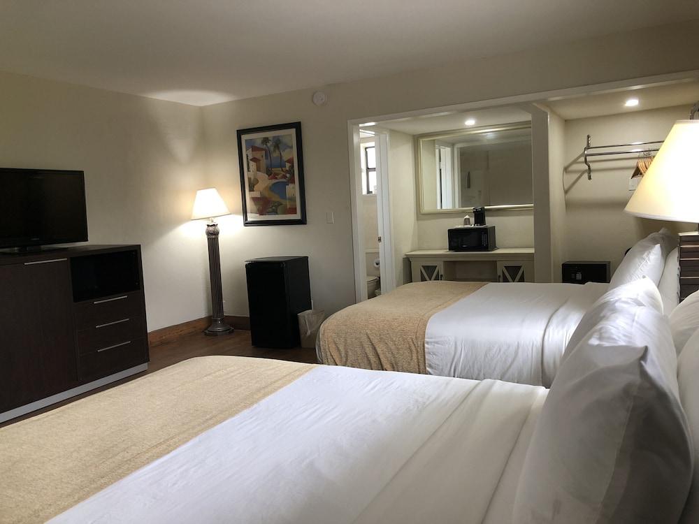 Ocean Reef Hotel photo 18