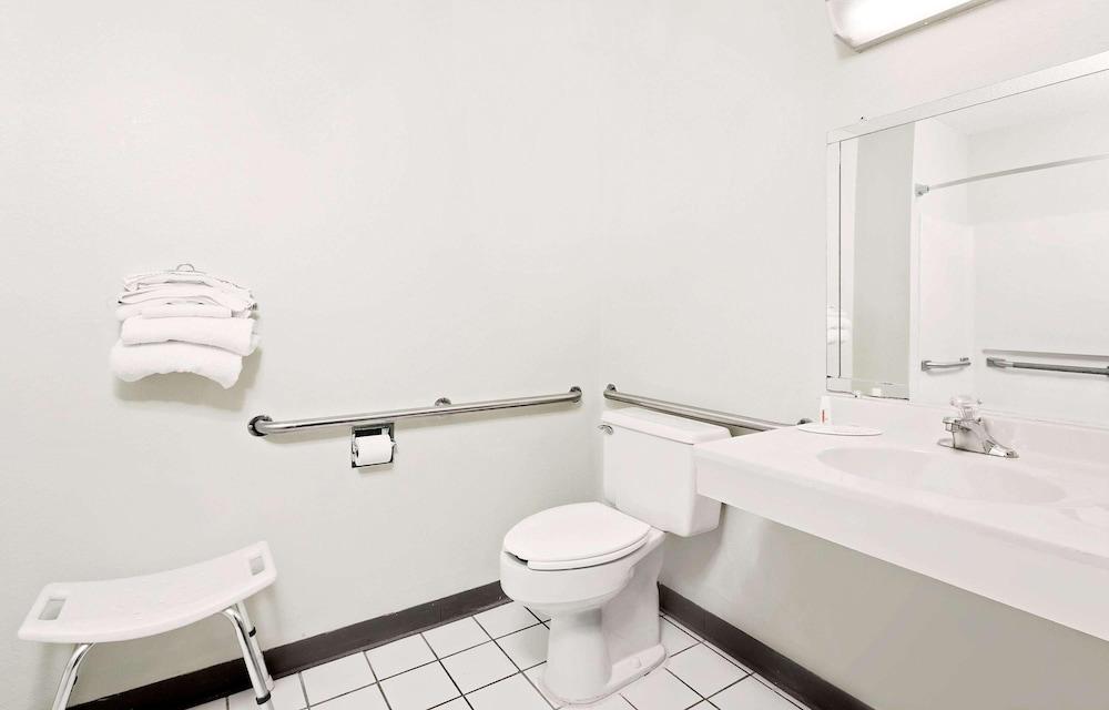 Super Inn photo 20