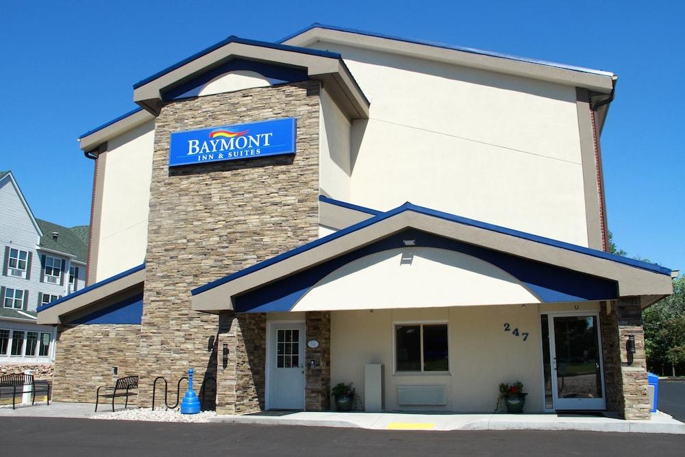 Baymont by Wyndham Stevens Point photo 63