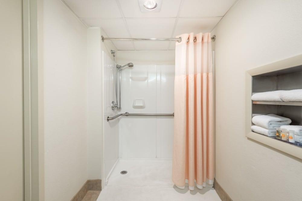Quality Inn & Suites Conference Center photo 25