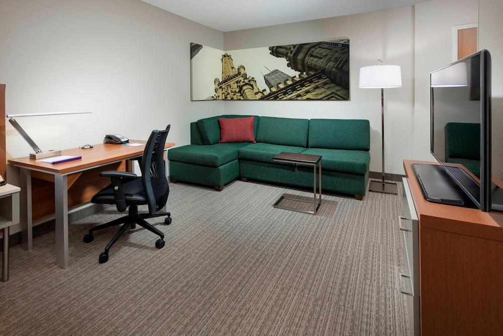 Springhill Suites by Marriott Chicago Downtown/ River North photo 10