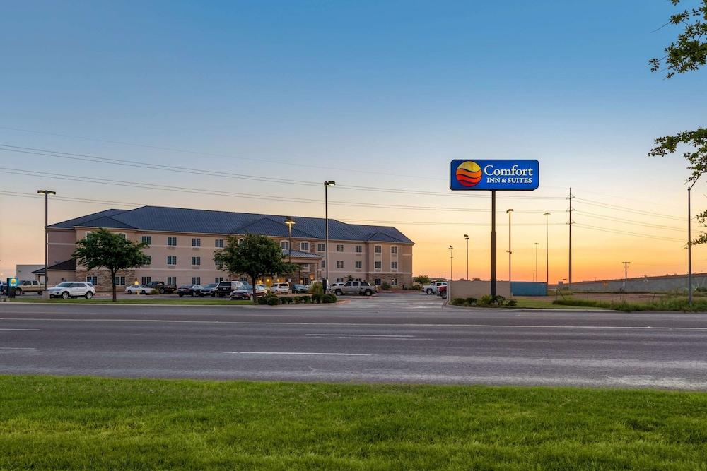 Comfort Inn & Suites, Odessa I-20 photo 31