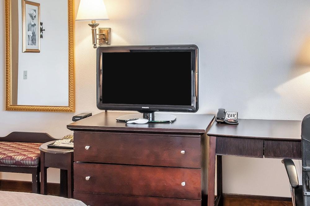 Premier Extended Stay Hobbs photo 6