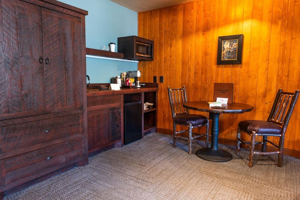 Mount Lemmon Lodge photo 12