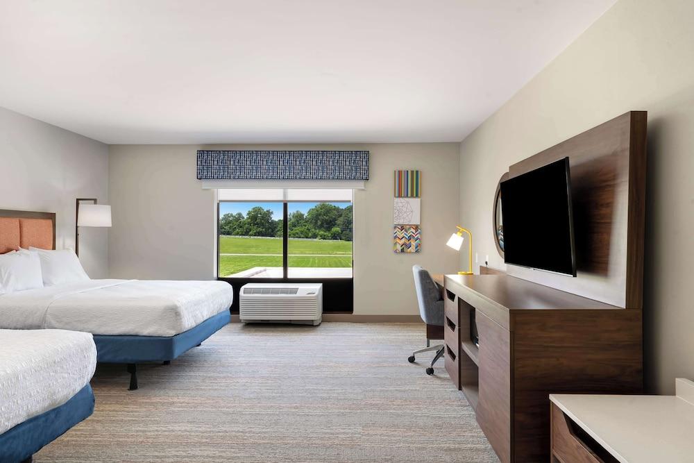 Hampton Inn Milford photo 56