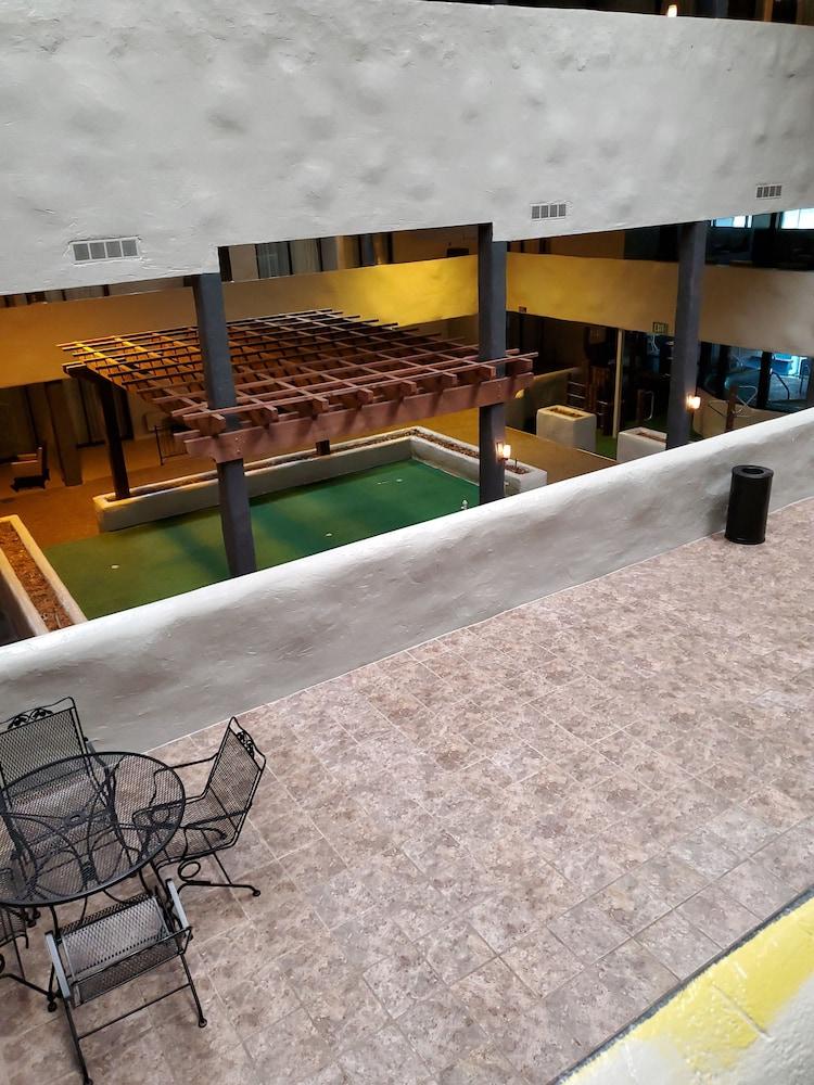 Pine Lake Resort and Banquets photo 2