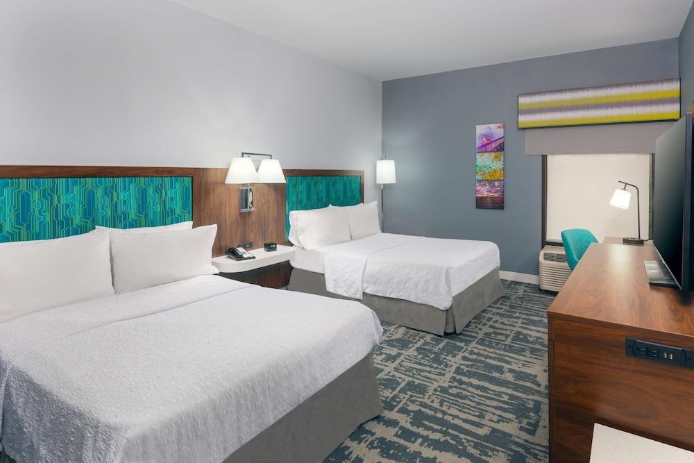 Hampton Inn Salisbury photo 8