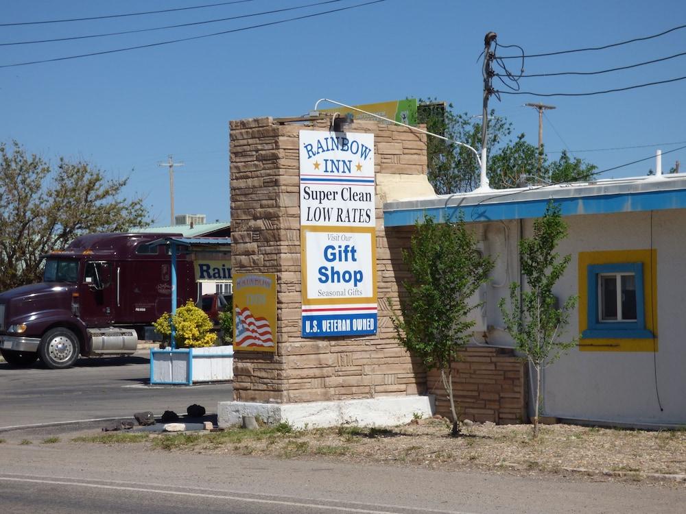 Rainbow Inn & Cottages photo 30