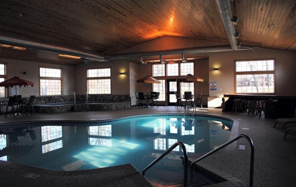 Whitefish Lodge and Suites photo 7