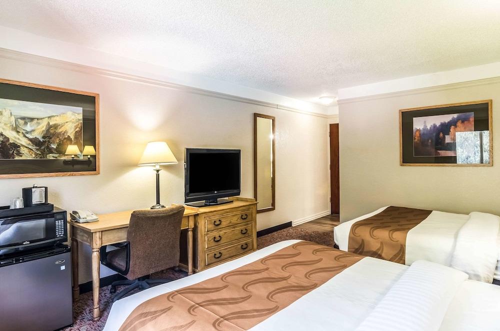 Quality Inn Buffalo photo 21