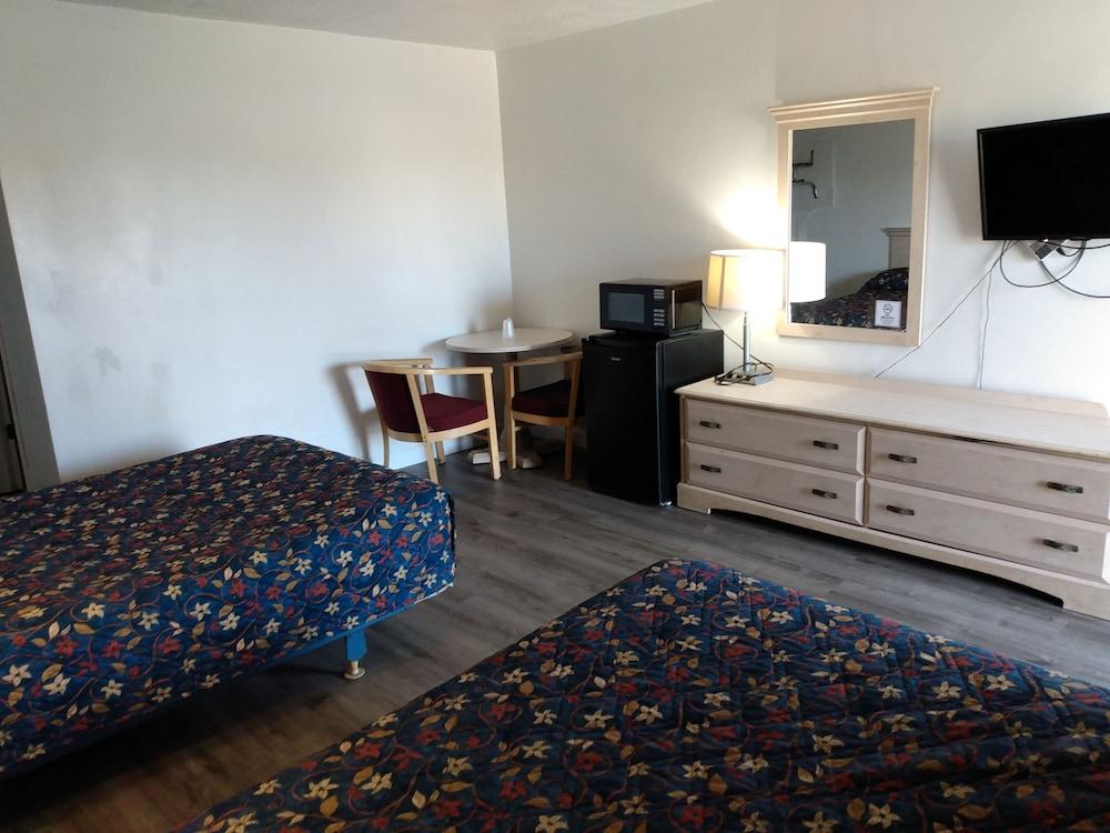 ELDORADO MOTEL photo 14