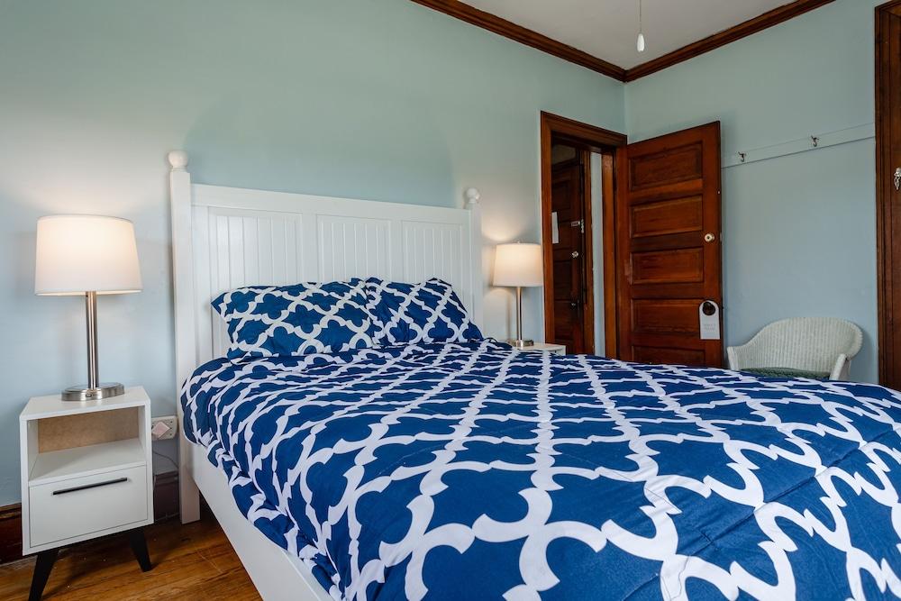 Narragansett Inn photo 37