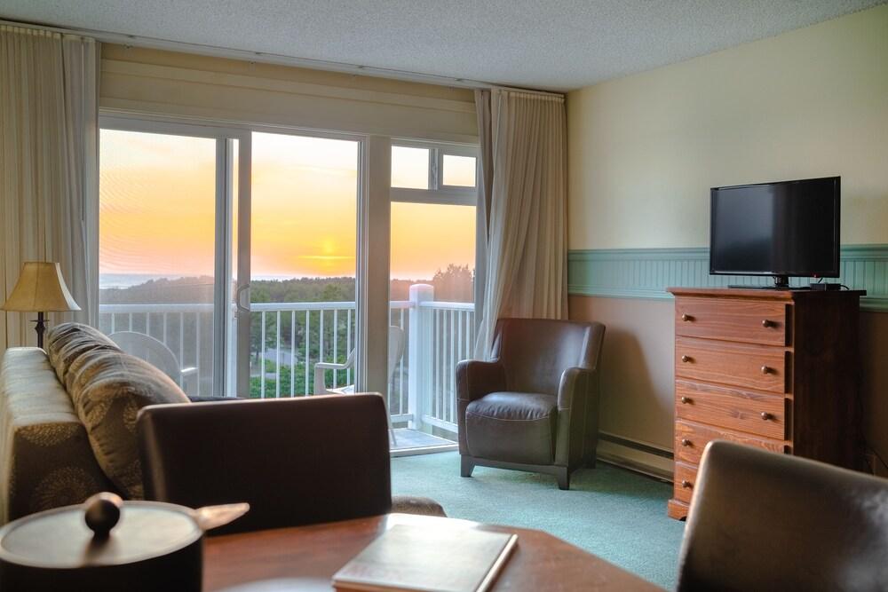 Chateau Westport Resort photo 25