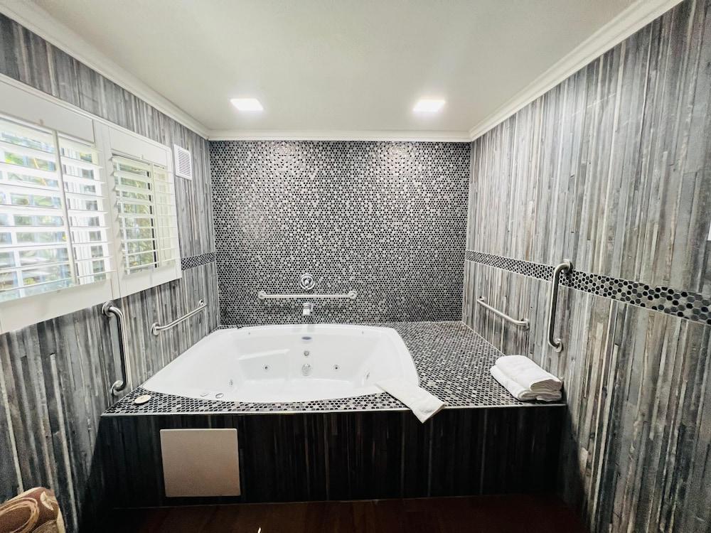 Casa Blanca Hotel - Orange photo 6