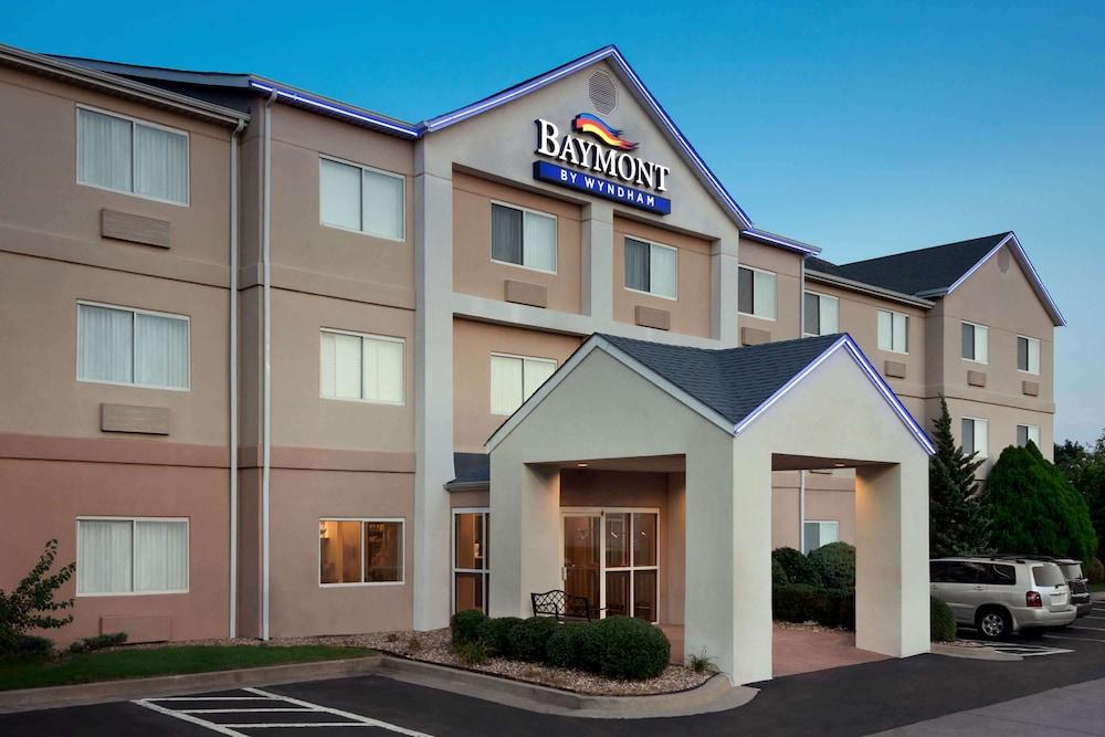 Baymont by Wyndham Tulsa photo 1
