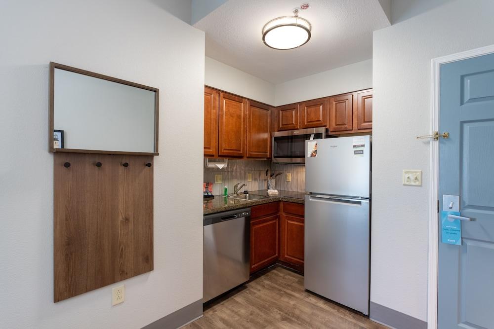 Staybridge Suites West Seneca by IHG photo 15