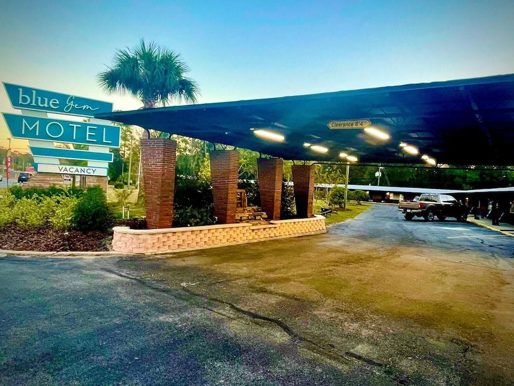 BlueGem Motel photo 72