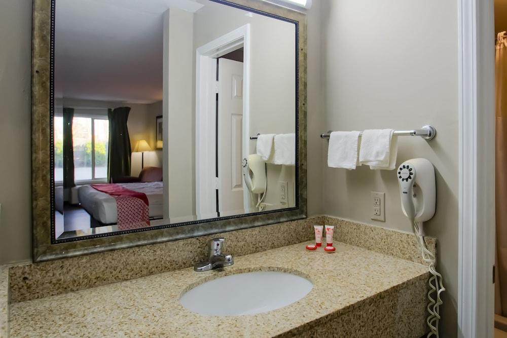 Cypress Inn & Suites Washington by OYO photo 21