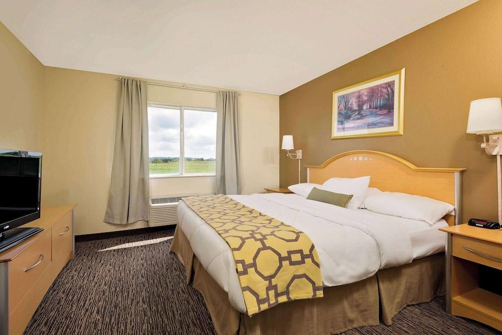 Baymont by Wyndham Lawrenceburg photo 19