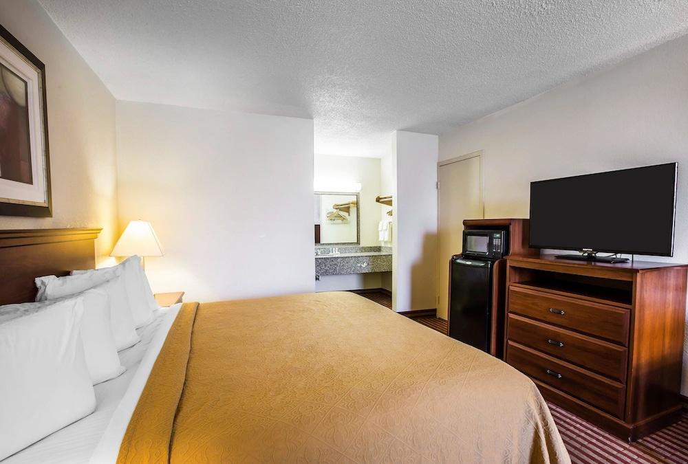 Quality Inn Madison photo 3