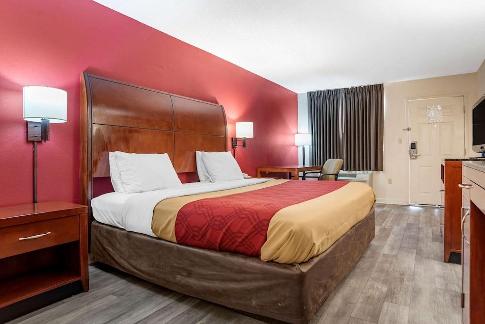 Econo Lodge Pearl - Jackson photo 10