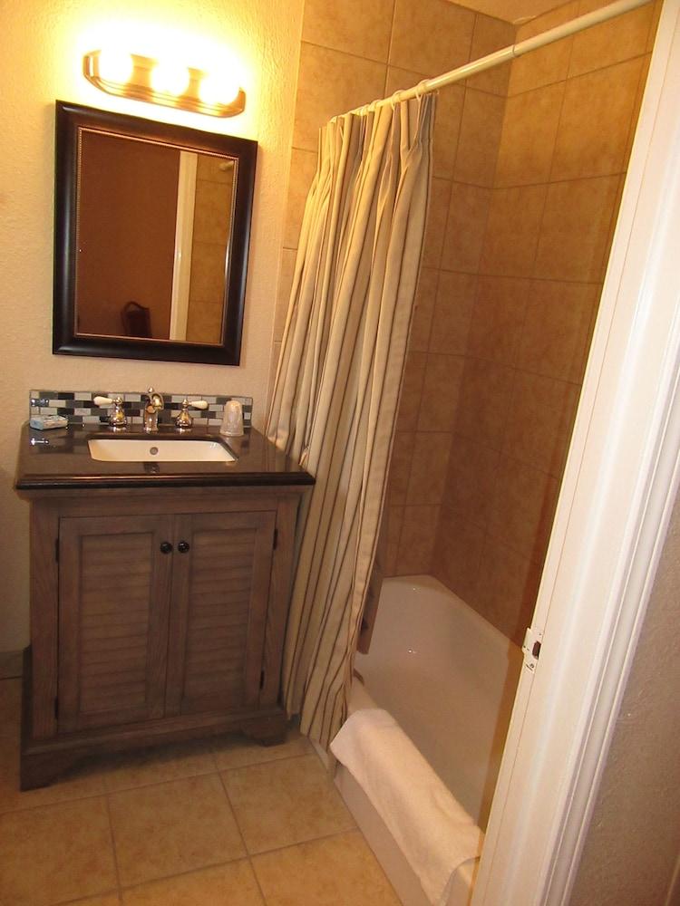 El Patio Inn photo 5