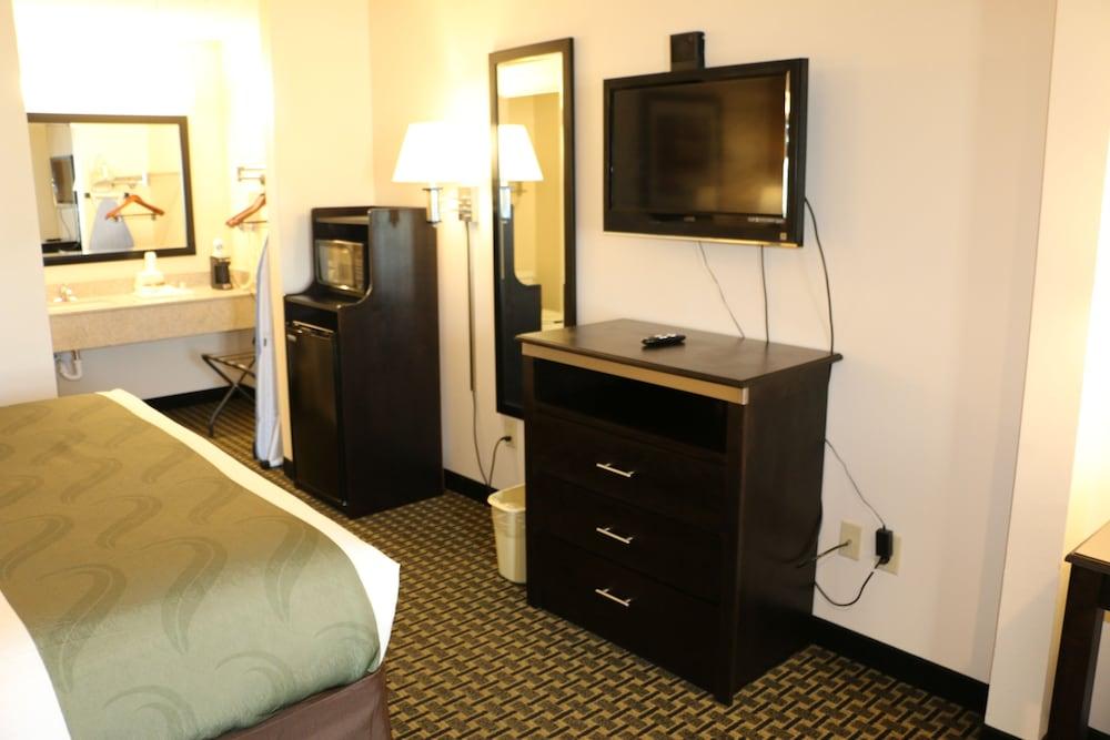 Highland Inn photo 8
