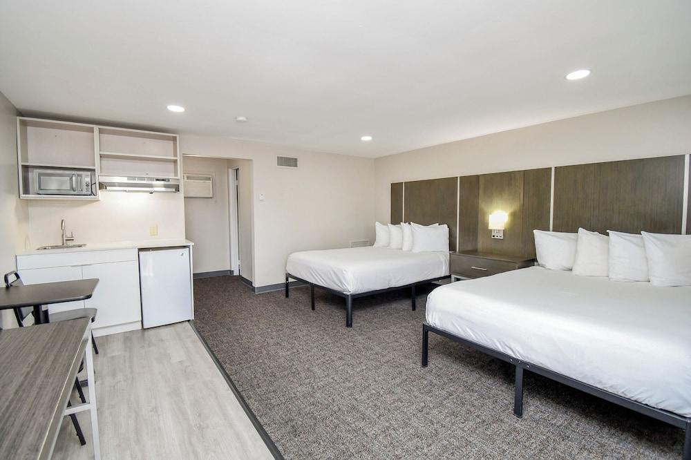 Settle Inn photo 10