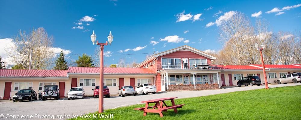 Fountain Inn photo 1