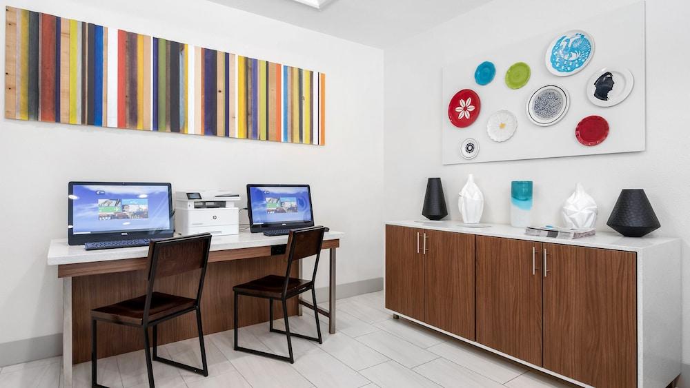 Holiday Inn Express Hotel & Suites Conroe I-45 North by IHG photo 20