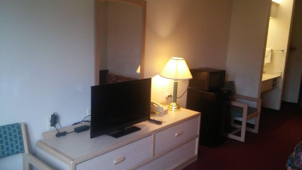 Bilmar Inn & Suites by Hotel O Hwy 77 photo 82