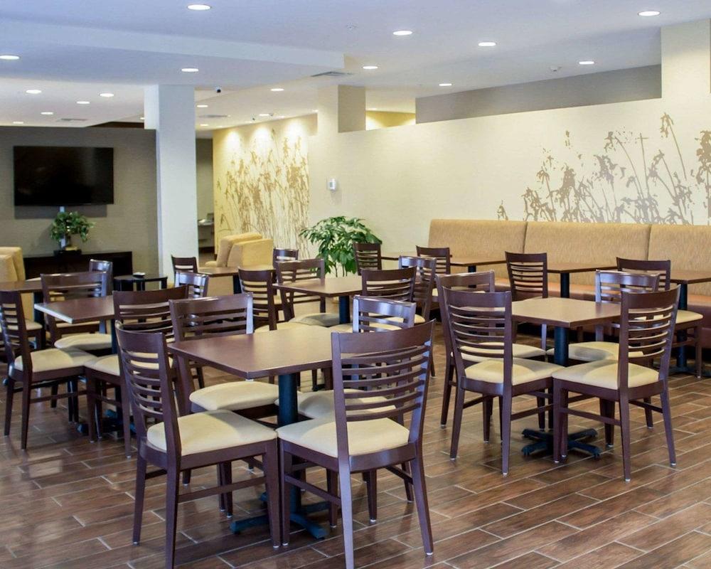 Sleep Inn & Suites Moundsville - Wheeling photo 23