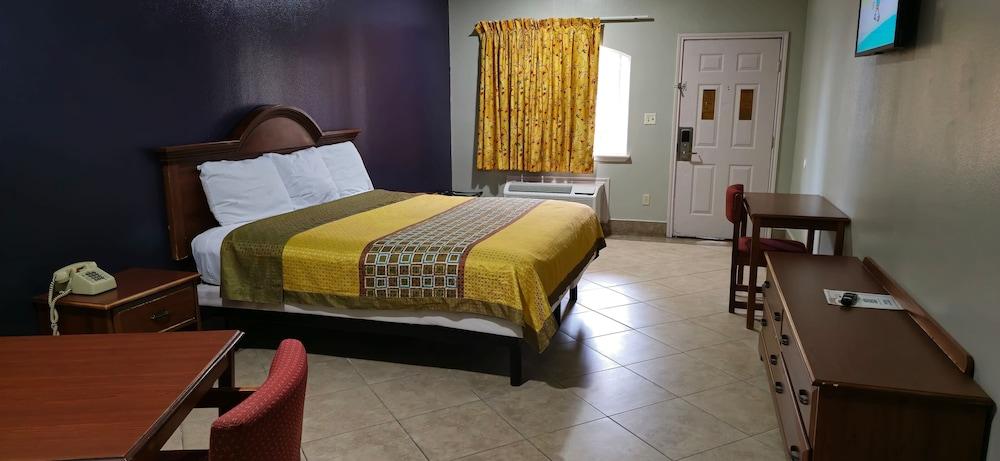 Texas Inn and Suites RGV photo 50