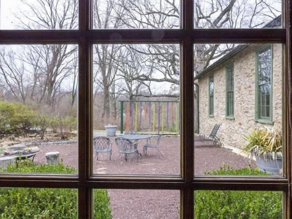 The Buck School Inn photo 28