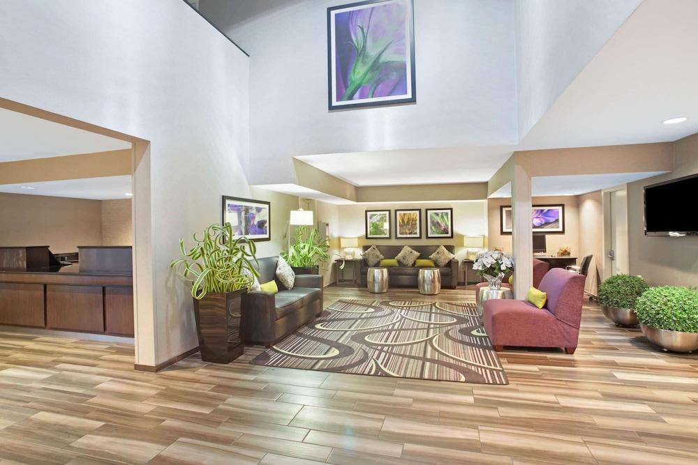 La Quinta Inn by Wyndham San Marcos photo 4