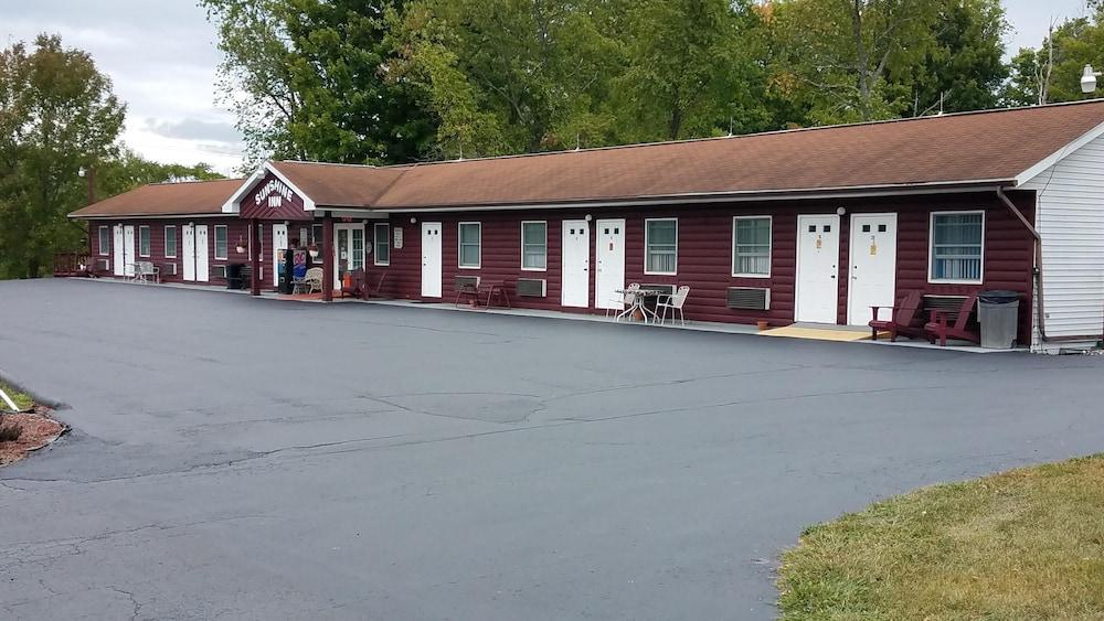 Sunshine Inn photo 8