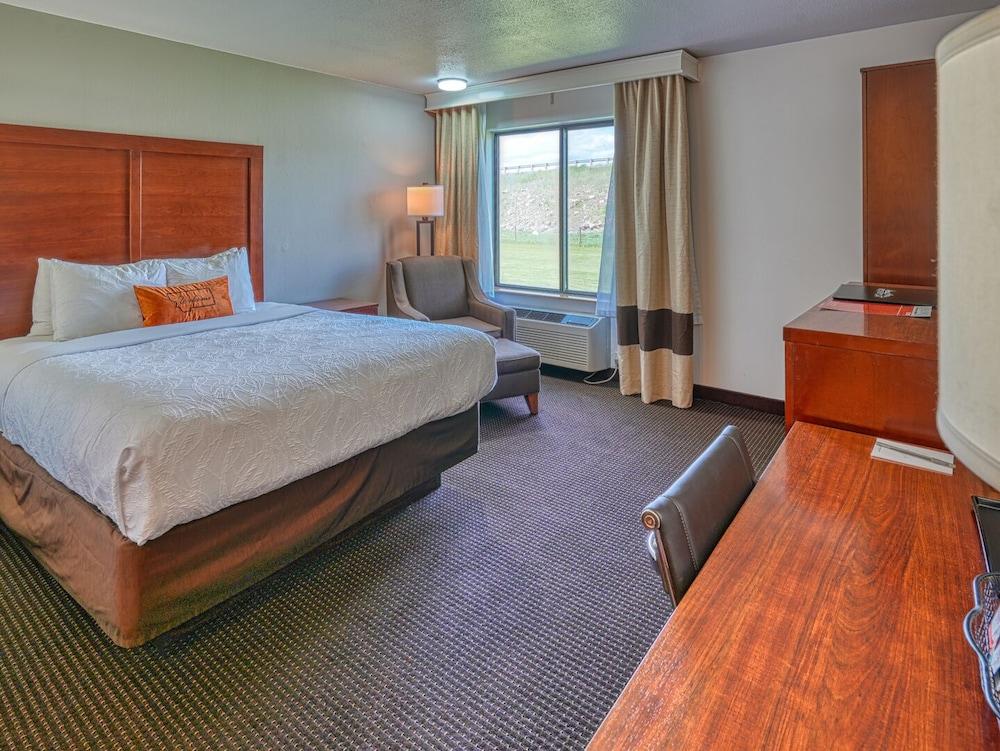 Yellowstone River Inn & Suites photo 9