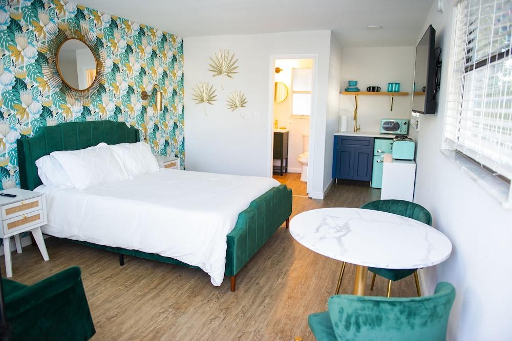 Sunburst Inn photo 67
