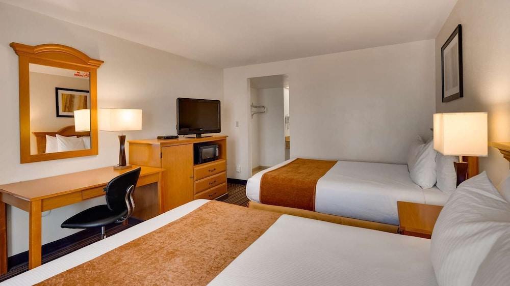SureStay by Best Western Miles City photo 11