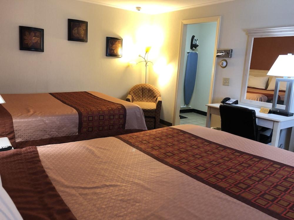 Wilbraham Inn photo 22