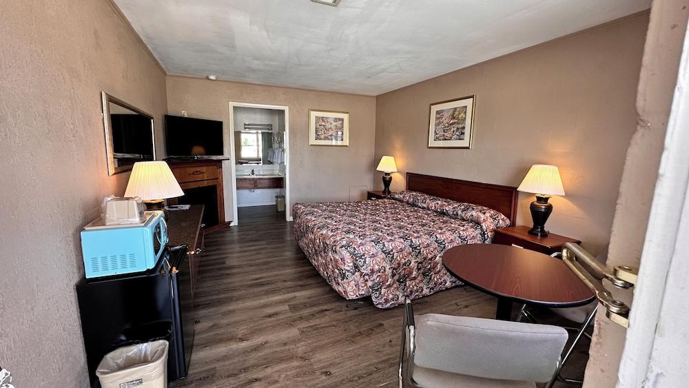 Botkins motel photo 18