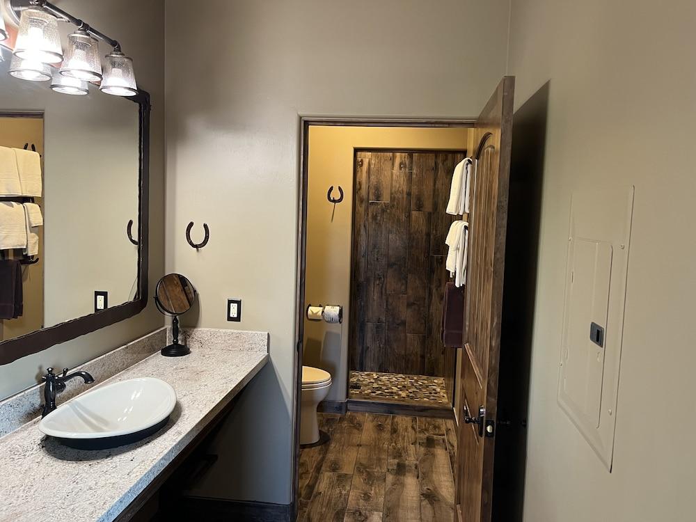 Prickly Pear Inn photo 52